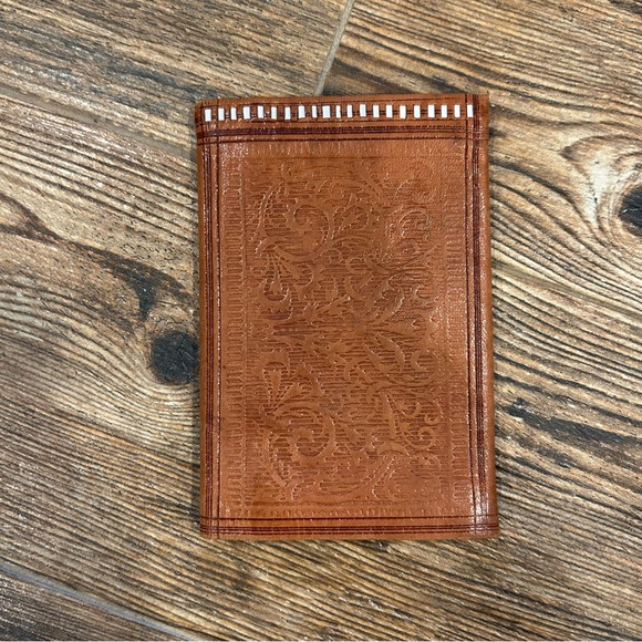 Handmade Genuine Leather Wallet – Made in Morocco